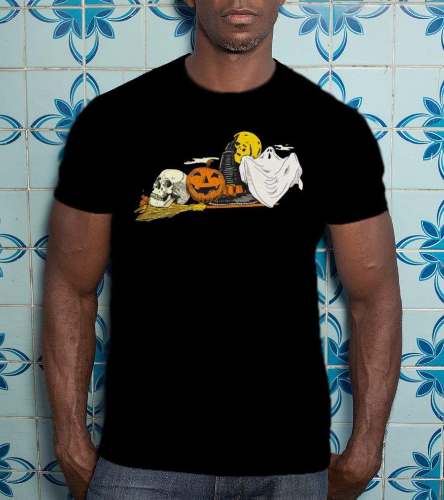 SpooKY Halloween Vintage Skull Pumpkin Ghost Witch Hat Moon Scene T-Shirt