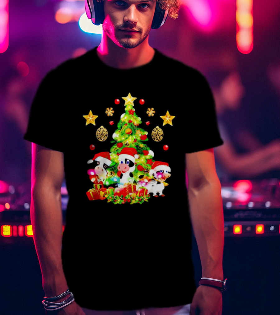 Dairy Cow With Christmas Tree Festive Santa Hats And Presents T-Shirt