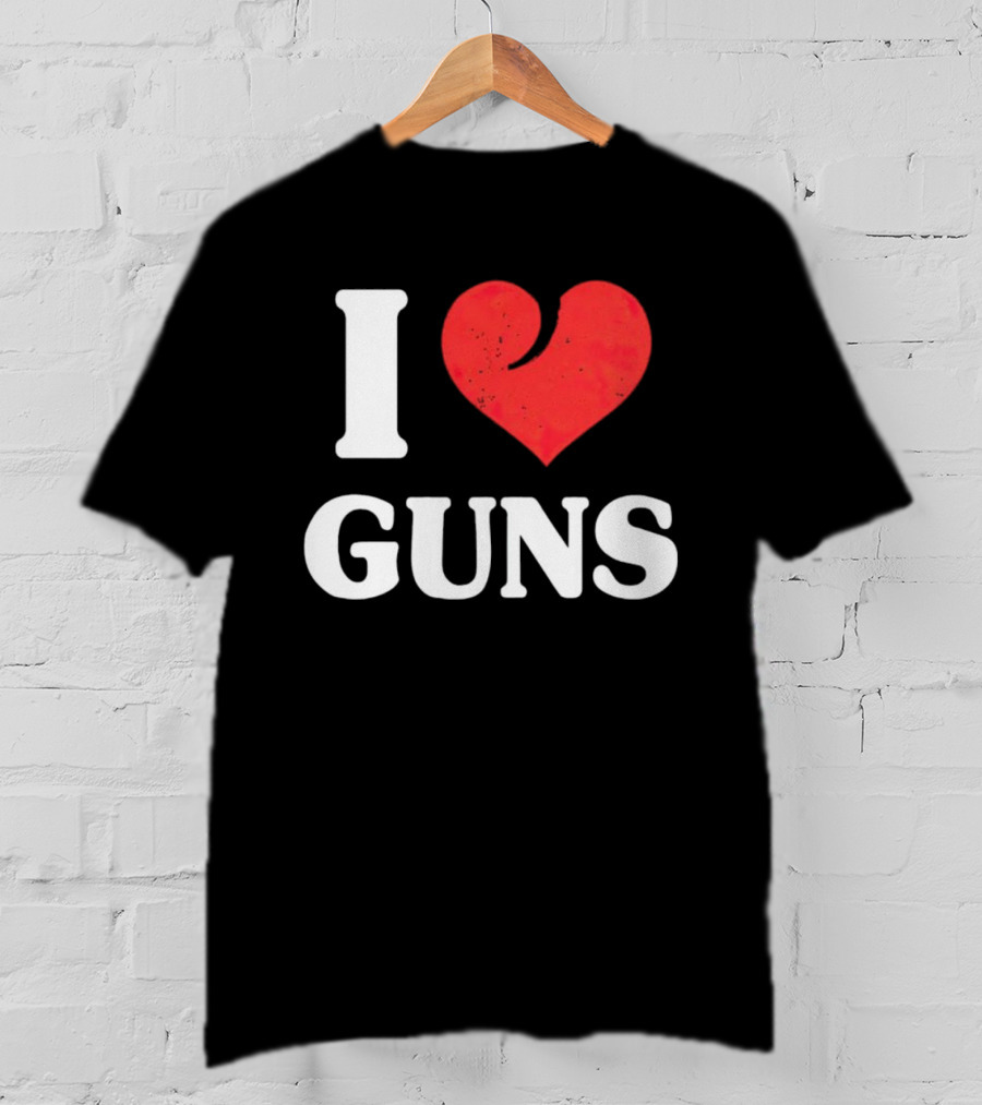 I Love Guns - Heart T-Shirt