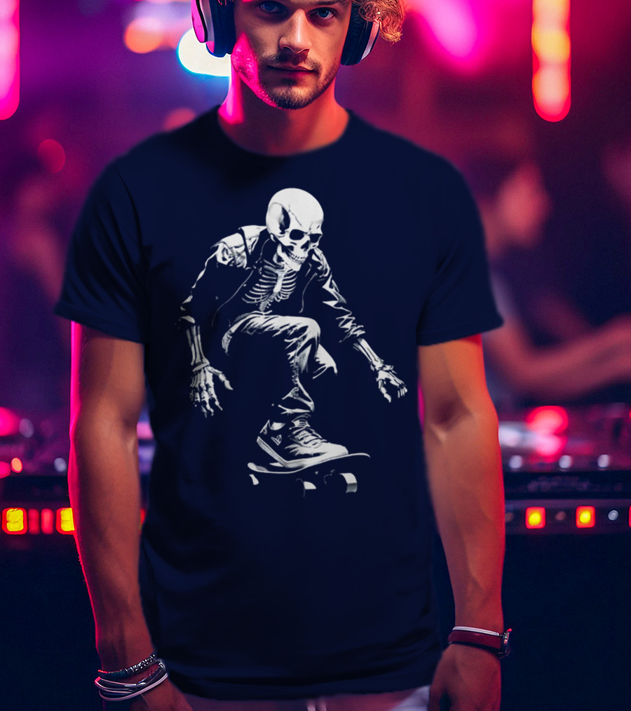 Skeleton Skateboarder Cool Iconic Street Style Skater Pose T-Shirt