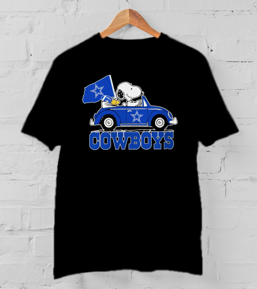 Snoopy And Woodstock Driving Car Cowboys Flag T-Shirt