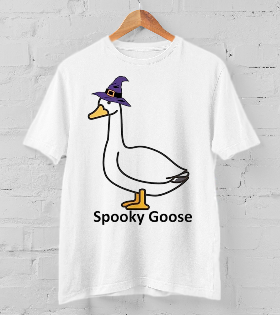 Spooky Goose Witch Hat Funny Goose Halloween T-Shirt