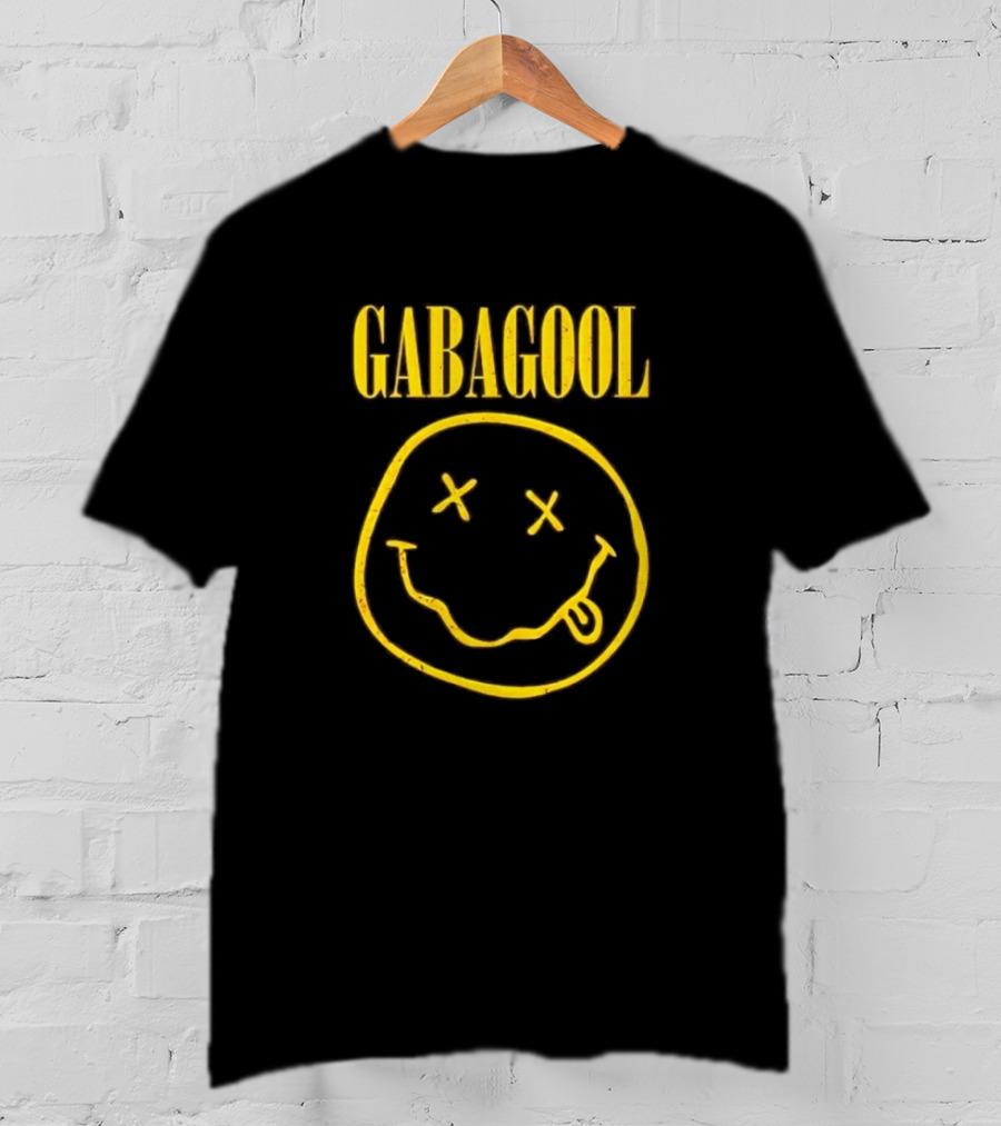 GABAGOOL Smiley Face With Tongue Out And X Eyes T-Shirt