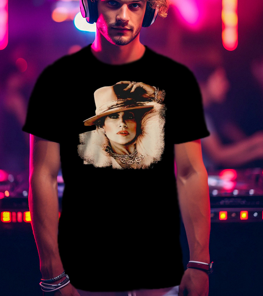 Jennifer Lopez Fur Coat And Hat Style Now T-Shirt