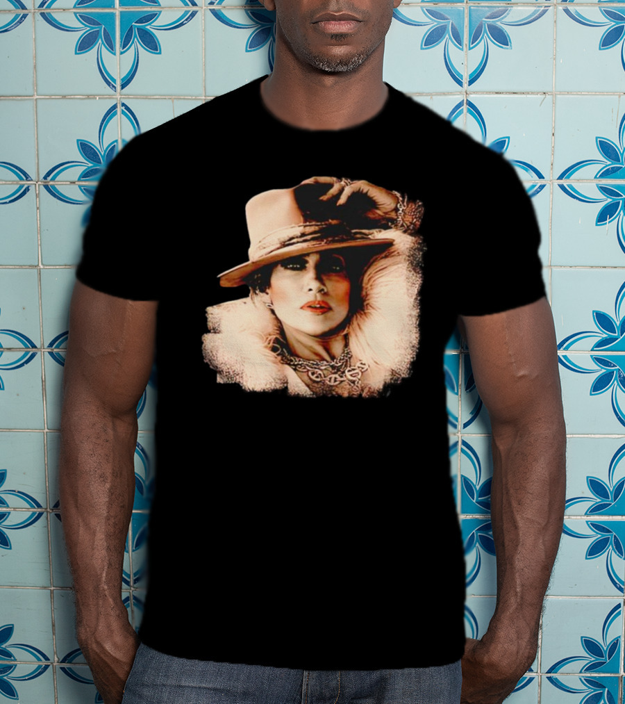 Jennifer Lopez Fur Coat And Hat Style Now T-Shirt
