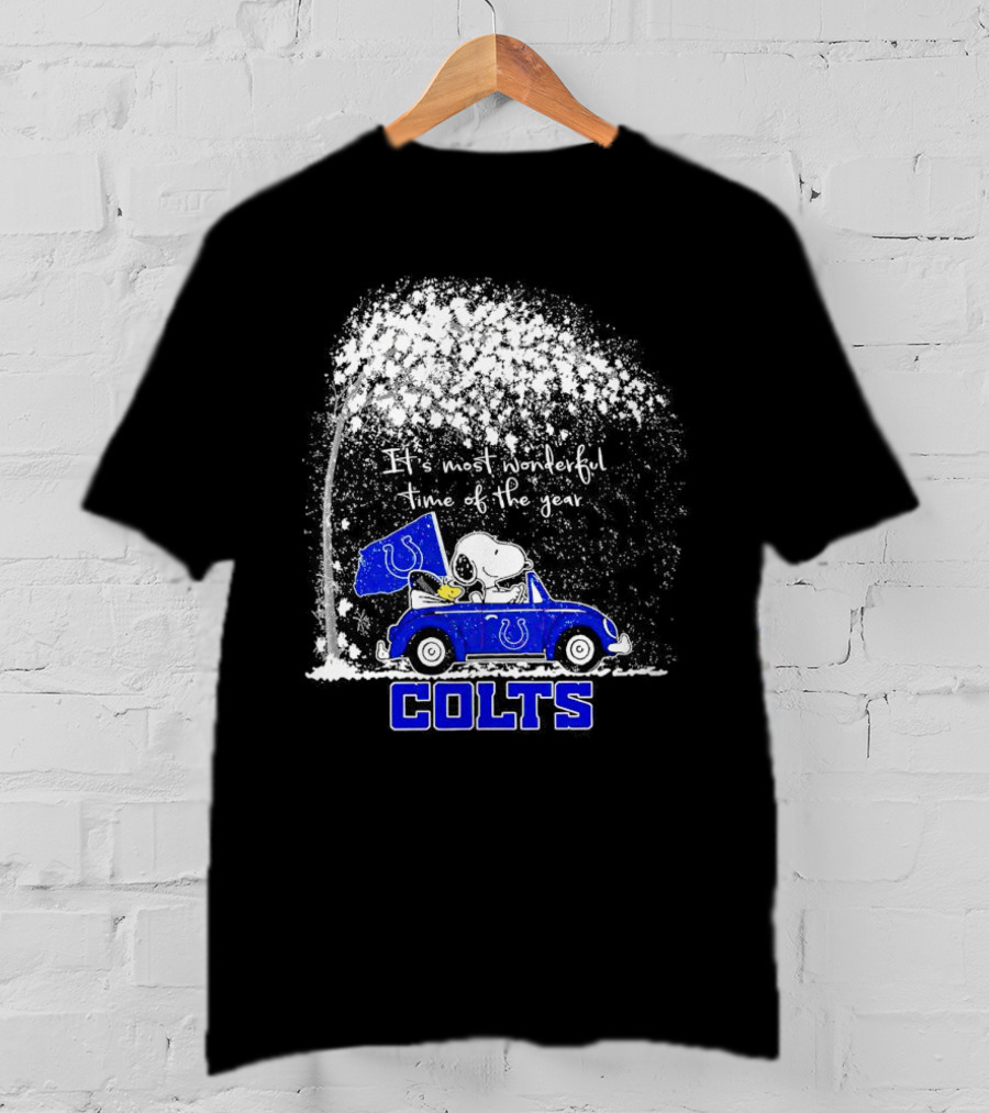 Snoopy And Woodstock Colts It's Most Wonderful Time Of The Year Winter Car Scene T-Shirt