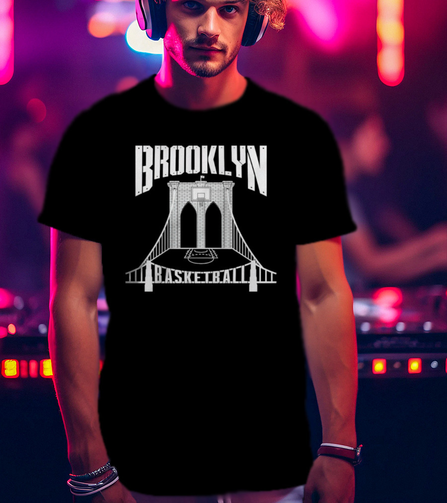 Brooklyn Bridge Basketball Court With Hoops T-Shirt