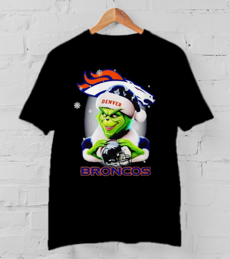 Denver Broncos Christmas Grinch Holding Football Helmet T-Shirt