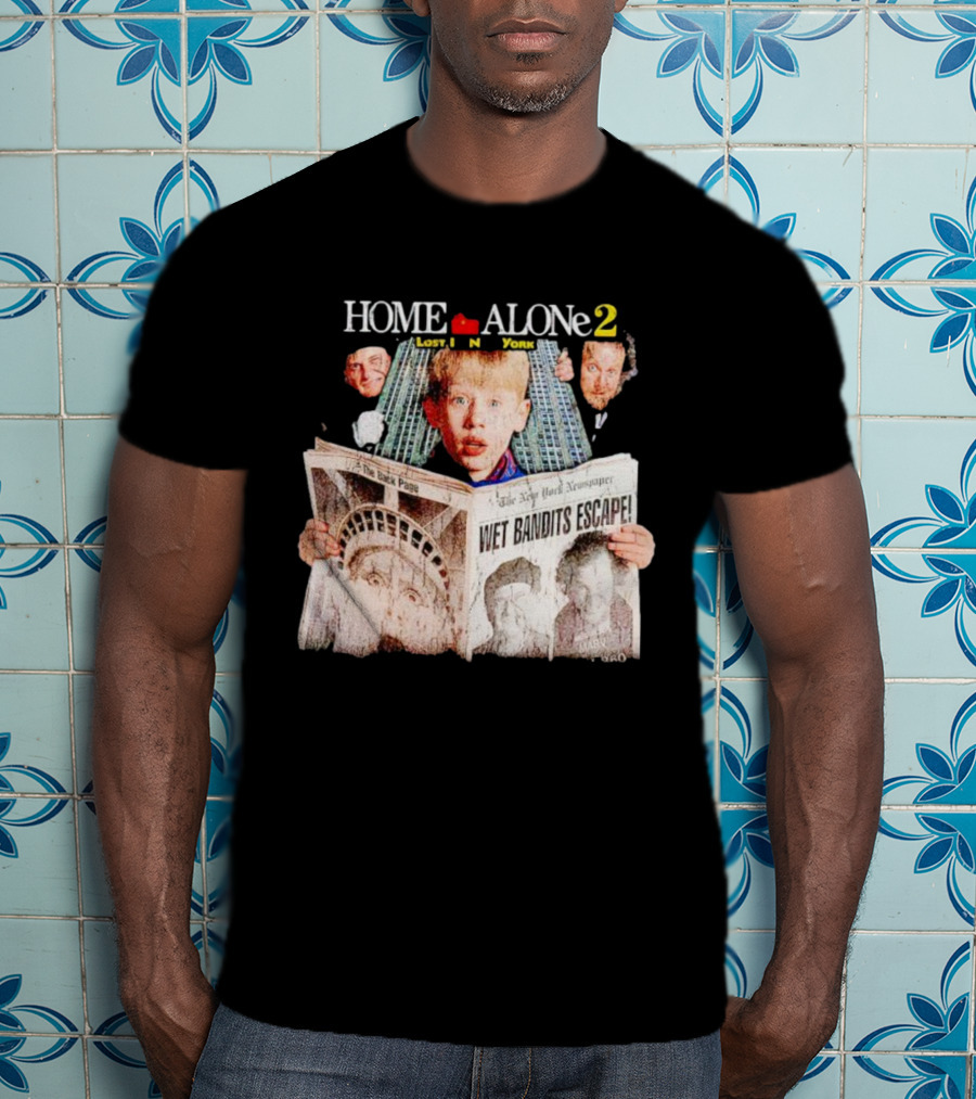 Home Alone 2 Lost IN New York Wet Bandits Escape New York Newspaper T-Shirt