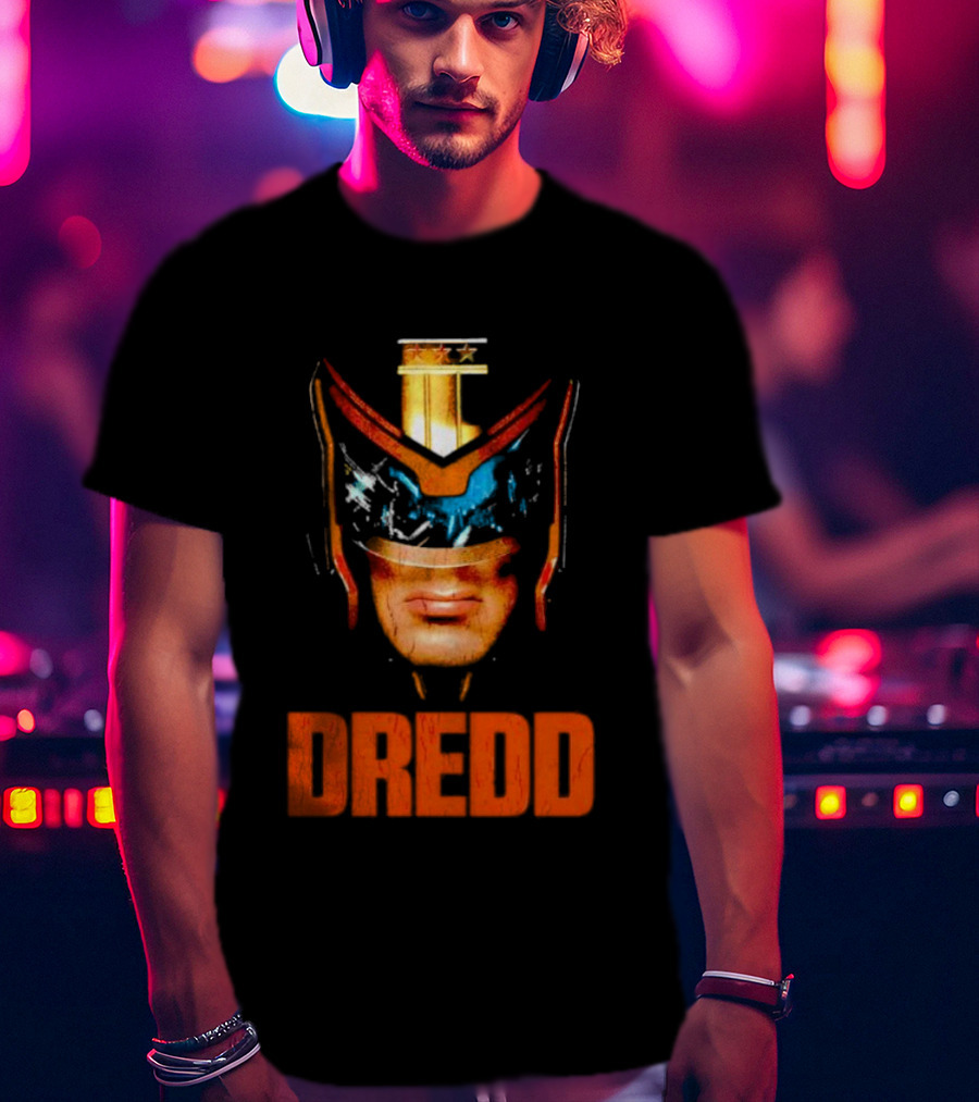 Judge Dredd Helmet Vintage Retro Dredd T-Shirt