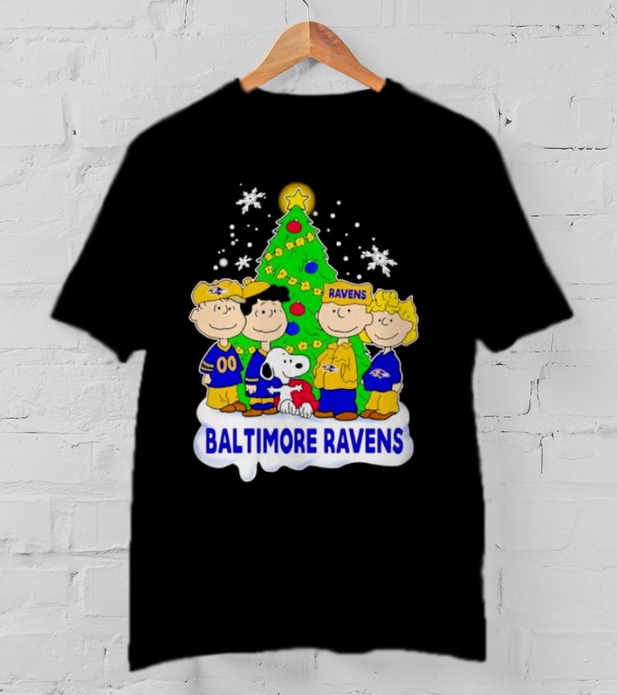 Baltimore Ravens Christmas Tree With Peanuts Characters T-Shirt