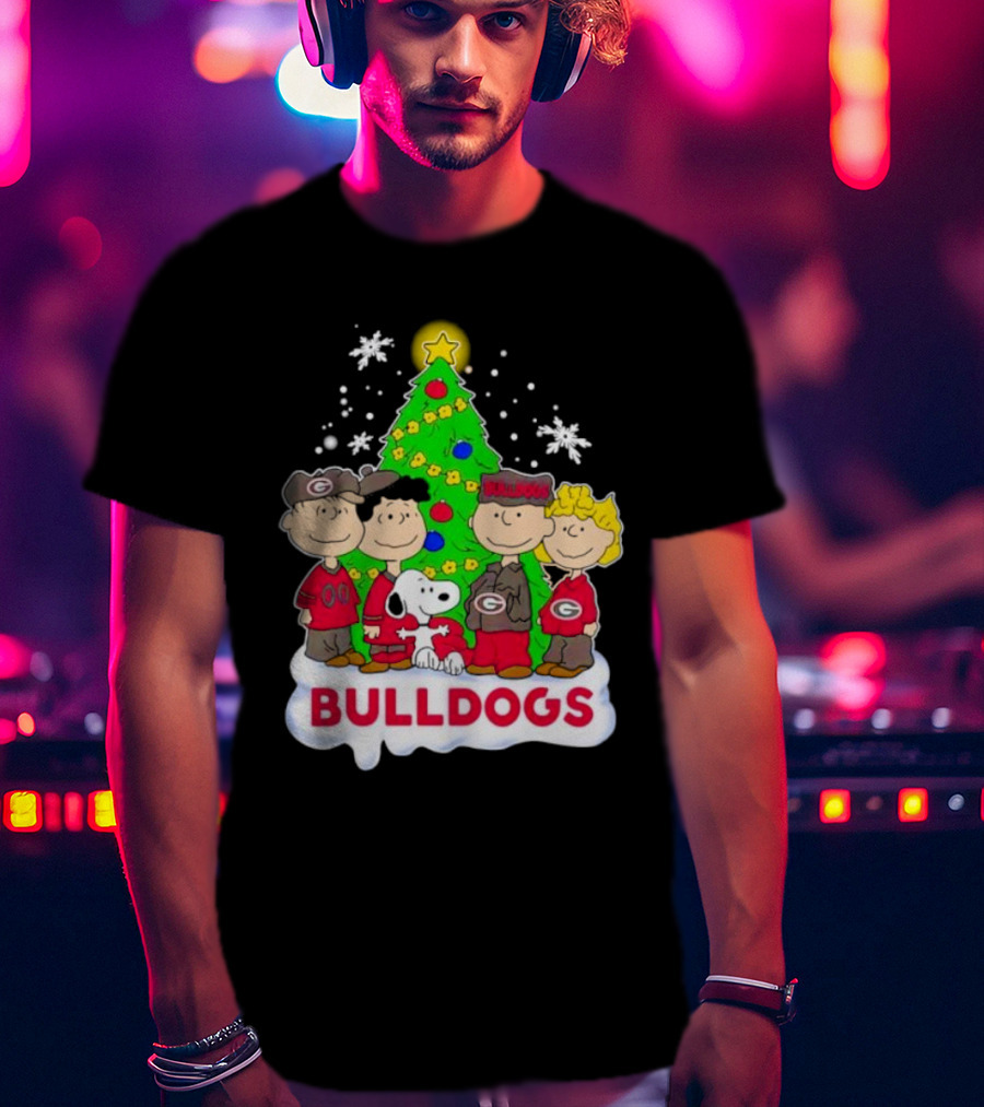 Peanuts Characters Georgia Bulldogs Christmas Tree Bulldogs T-Shirt