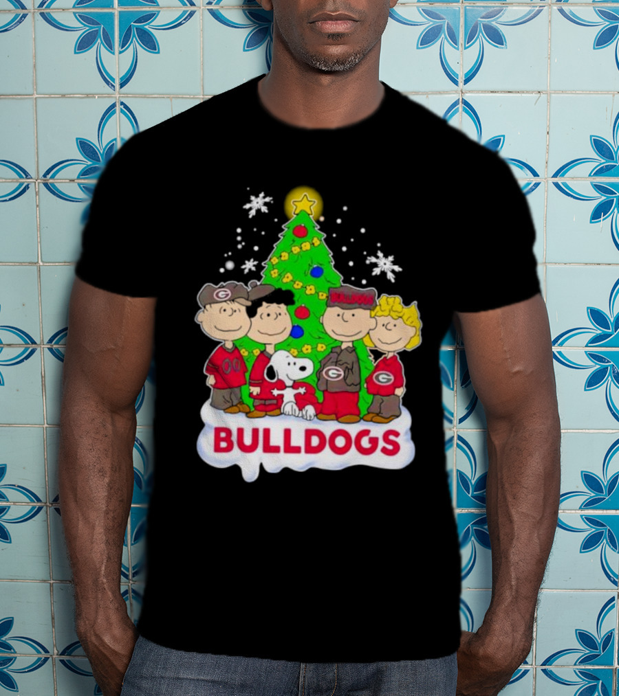 Peanuts Characters Georgia Bulldogs Christmas Tree Bulldogs T-Shirt