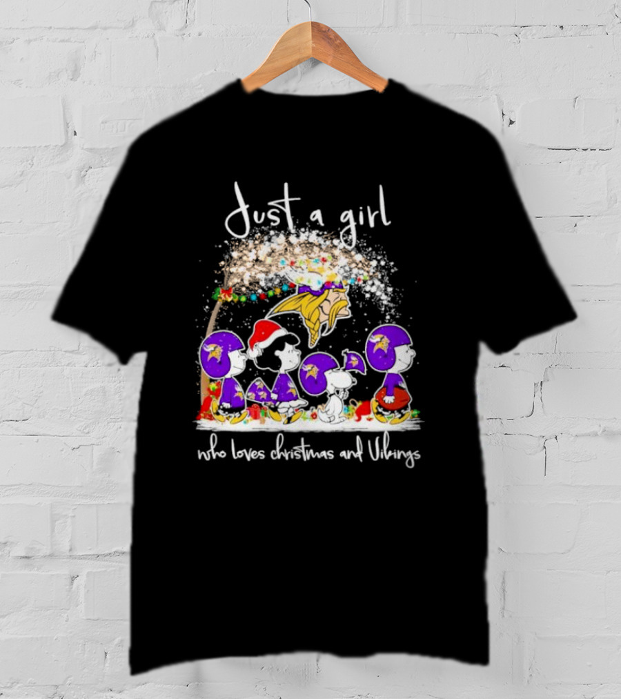Just A Girl Who Loves Christmas And Vikings Peanuts T-Shirt