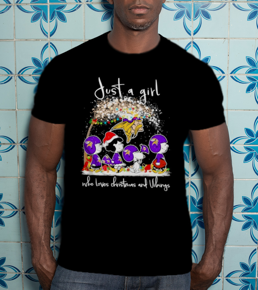 Just A Girl Who Loves Christmas And Vikings Peanuts T-Shirt