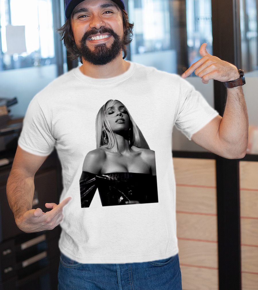 Kelly Rowland Krew Iconic Black And White Fashion Pose T-Shirt