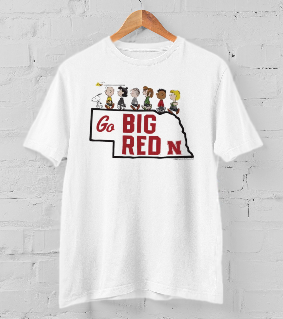Peanuts Go Big Red Nebraska The Gang T-Shirt