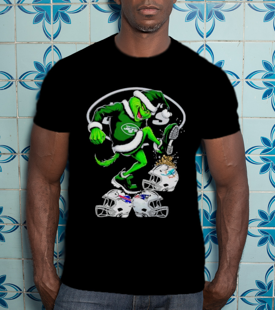 New York Jets Grinch Santa Stomping NFL Helmets Funny Christmas T-Shirt