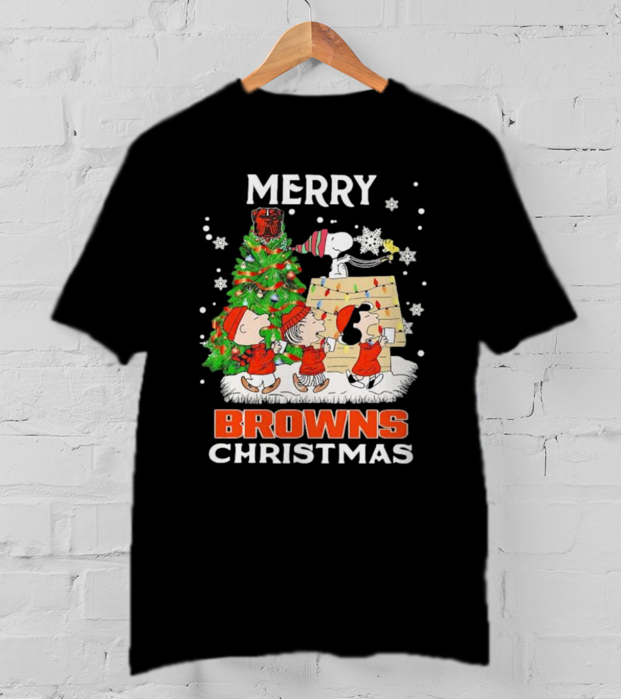 Peanuts Characters Merry Browns Christmas Cleveland Browns T-Shirt