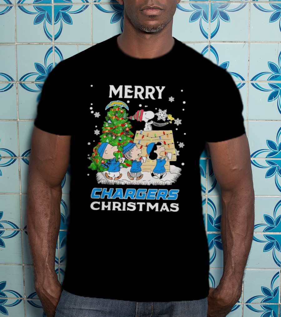 Merry Chargers Christmas Peanuts Characters T-Shirt