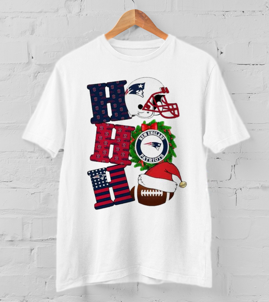 New England Patriots Ho Ho Ho Merry Christmas Football Helmet Wreath Santa Hat Football T-Shirt