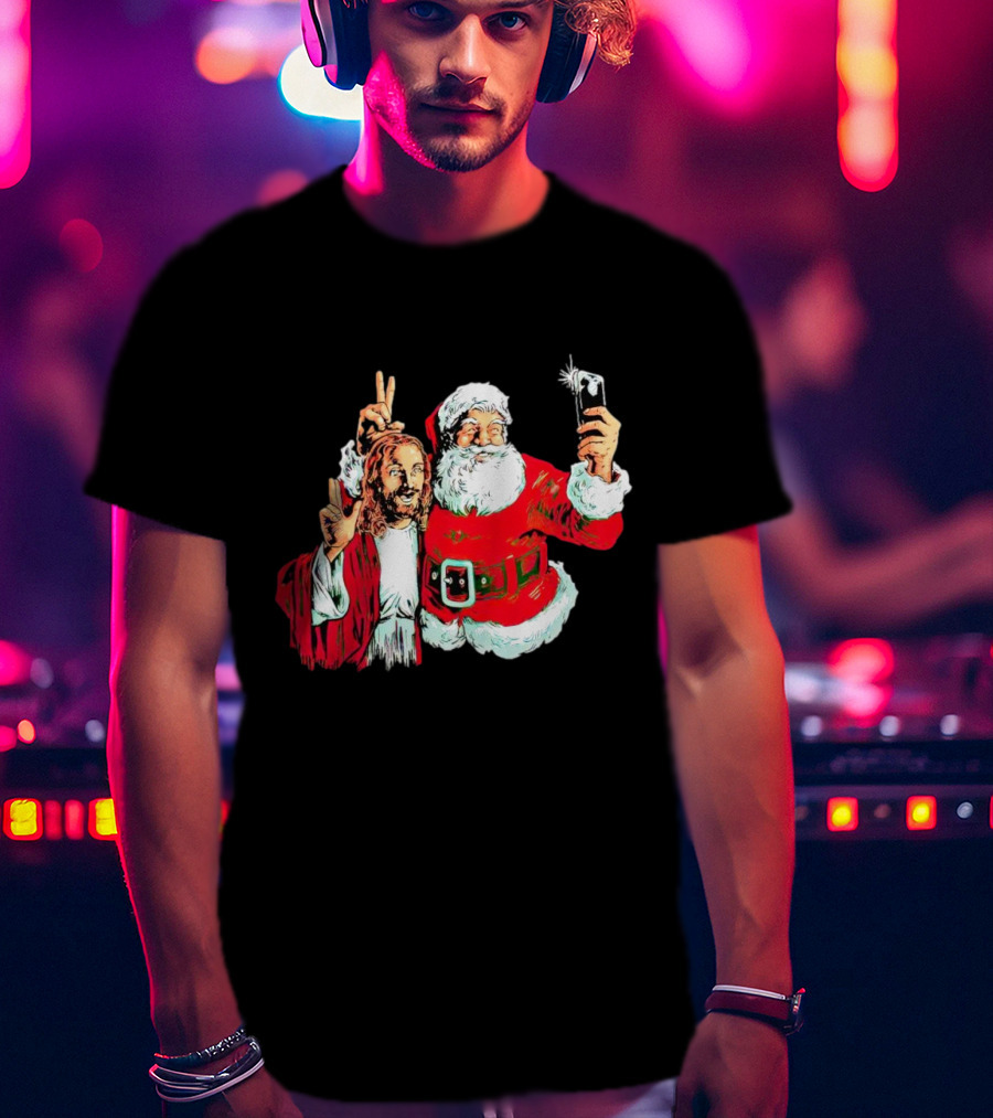 Santa And Jesus Taking Selfie Best Friends Christmas T-Shirt