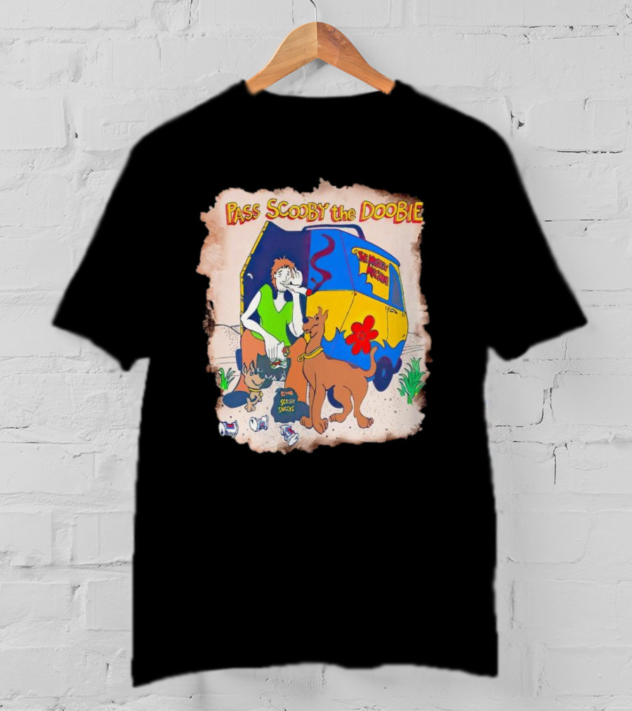 Scooby-Doo The Mystery Machine Pass Scooby The Doobie T-Shirt