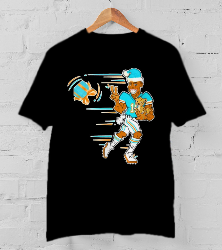 Tyreek Hill Cheetah Claus Football Holiday Player With Cheetah And Santa Hat T-Shirt