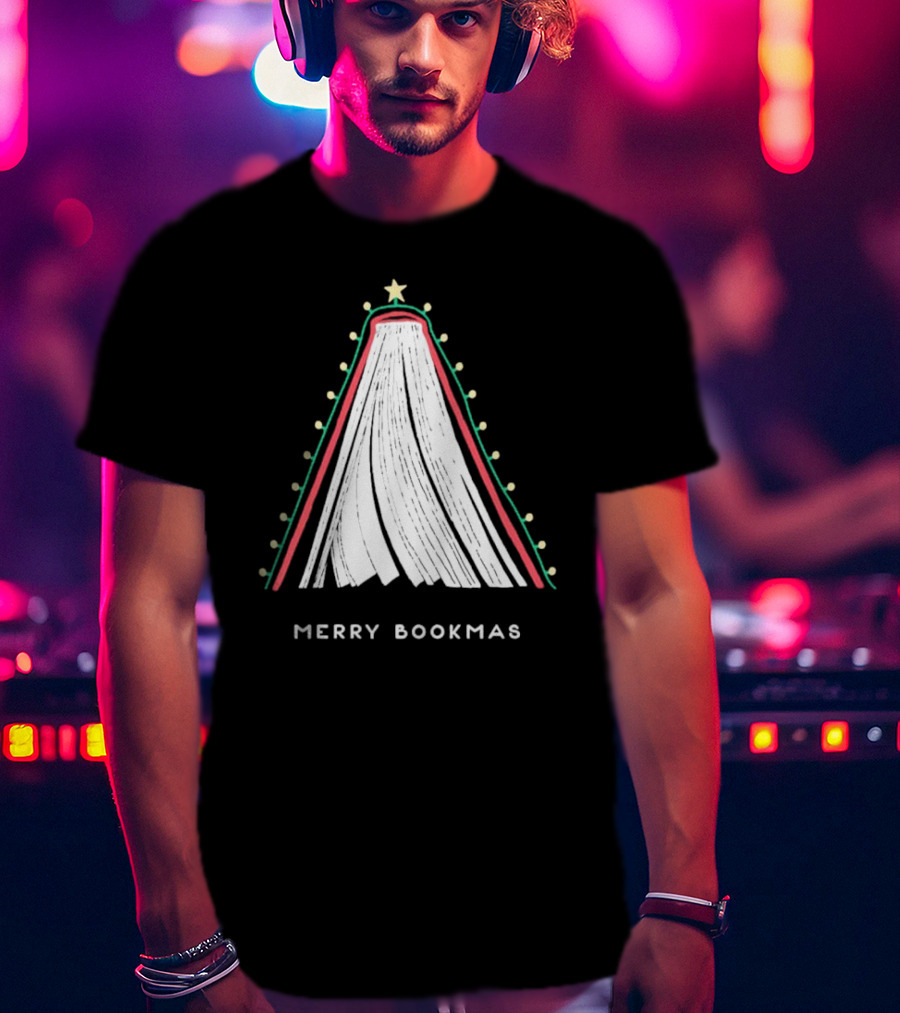 Merry Bookmas Christmas Tree Book Lights T-Shirt