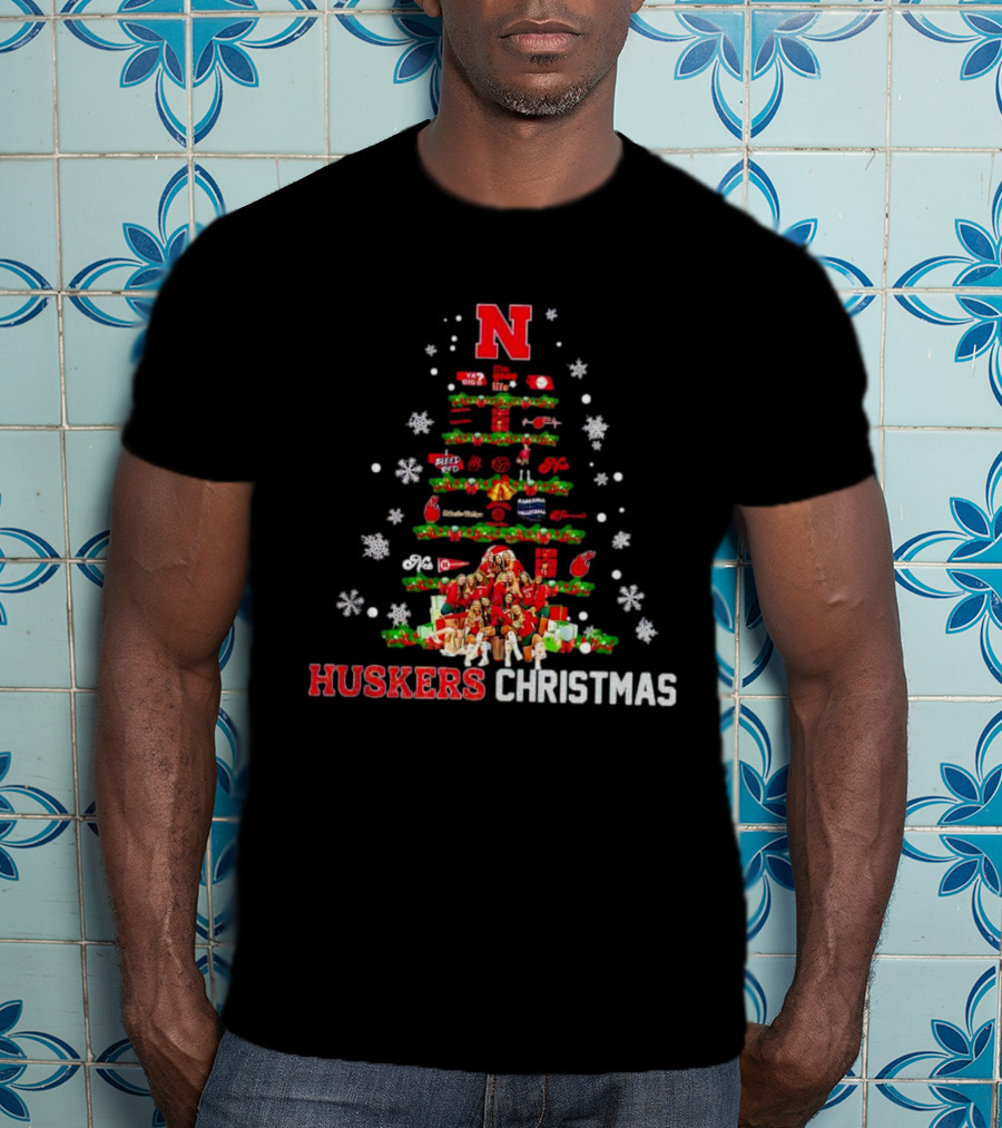 Huskers Christmas Tree With Nebraska Cornhuskers Logo And Holiday Decorations T-Shirt