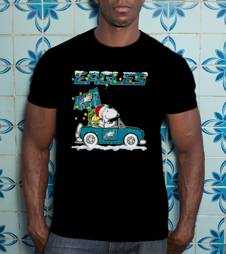 Eagles Snoopy Woodstock Christmas Driving Philadelphia Car T-Shirt