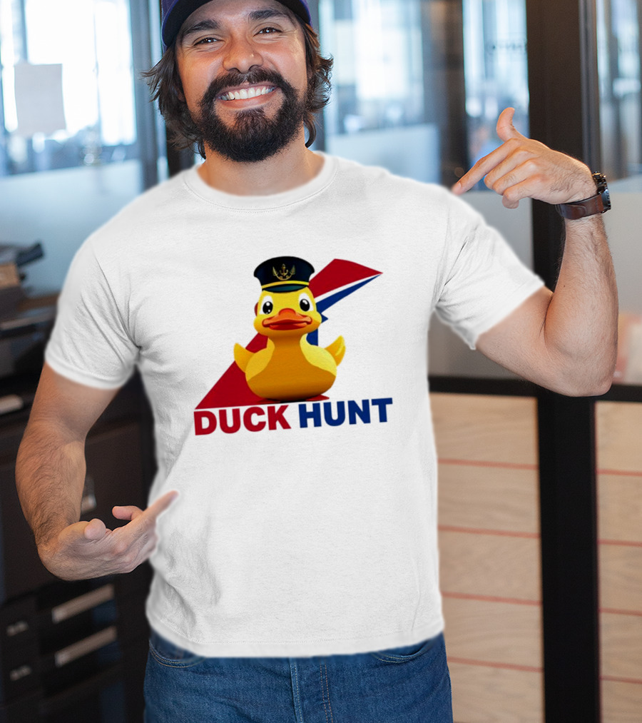 Cruising Duck Hunt Captain Rubber Duck Navy T-Shirt