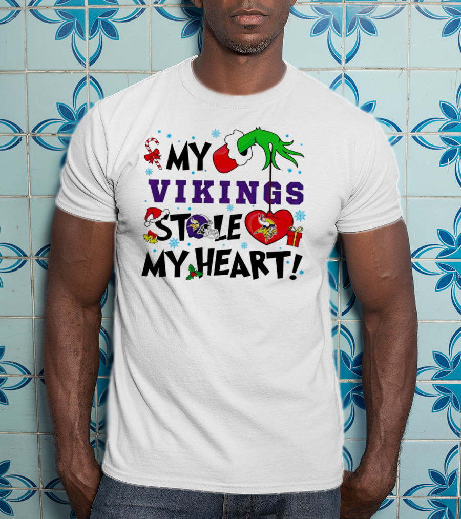 Grinch Hand Holding Heart My Vikings Stole My Heart Christmas T-Shirt