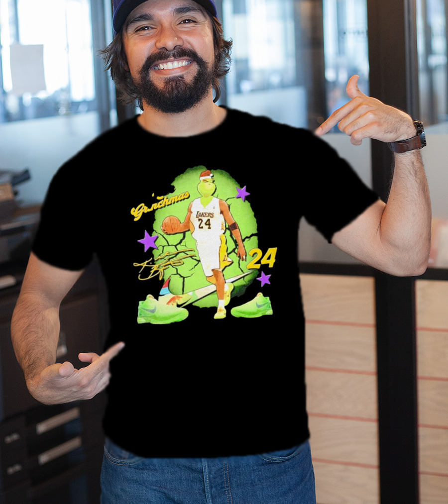 Lakers 24 Grinchmas Kobe Bryant Sneakers T-Shirt