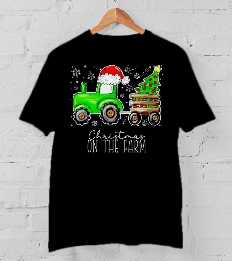 Christmas On The Farm Tractor Trailer Christmas Tree T-Shirt