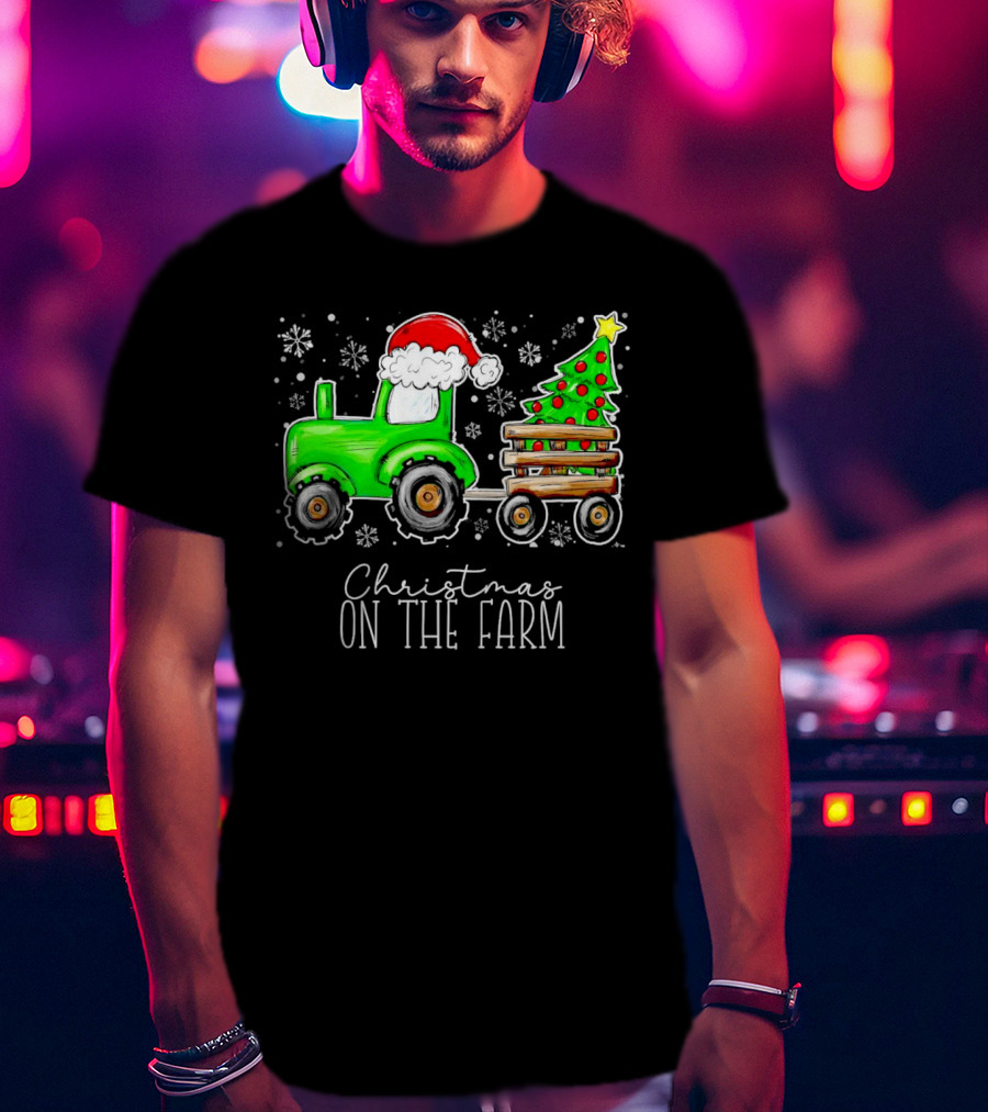 Christmas On The Farm Tractor Trailer Christmas Tree T-Shirt