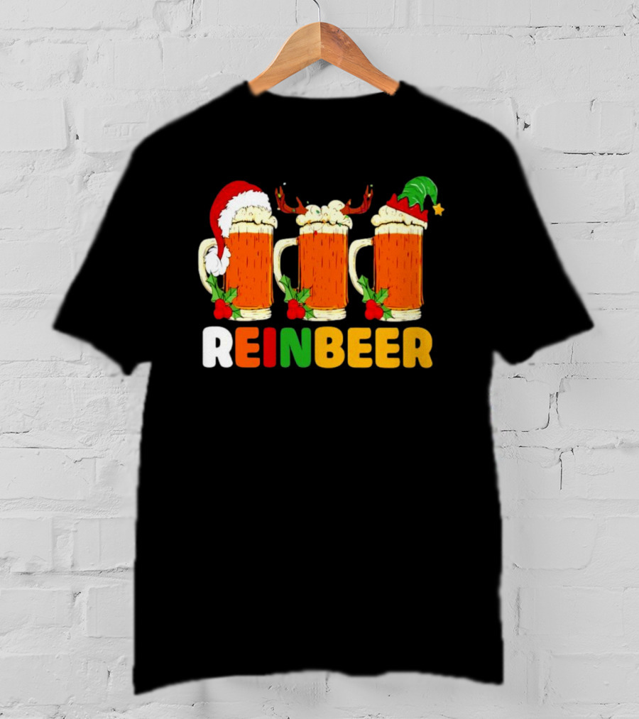 Reinbeer Merry Christmas Funny Beer Mugs With Santa And Elf Hats And Reindeer Antlers T-Shirt