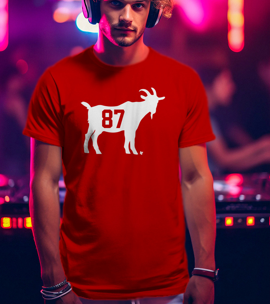 Travis Kelce GOAT 87 Football Legend T-Shirt