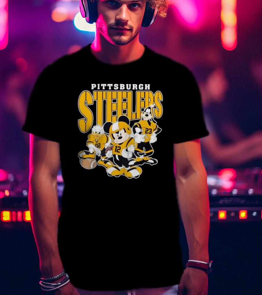 Pittsburgh Steelers Mickey Mouse Donald Duck Goofy Football Team T-Shirt