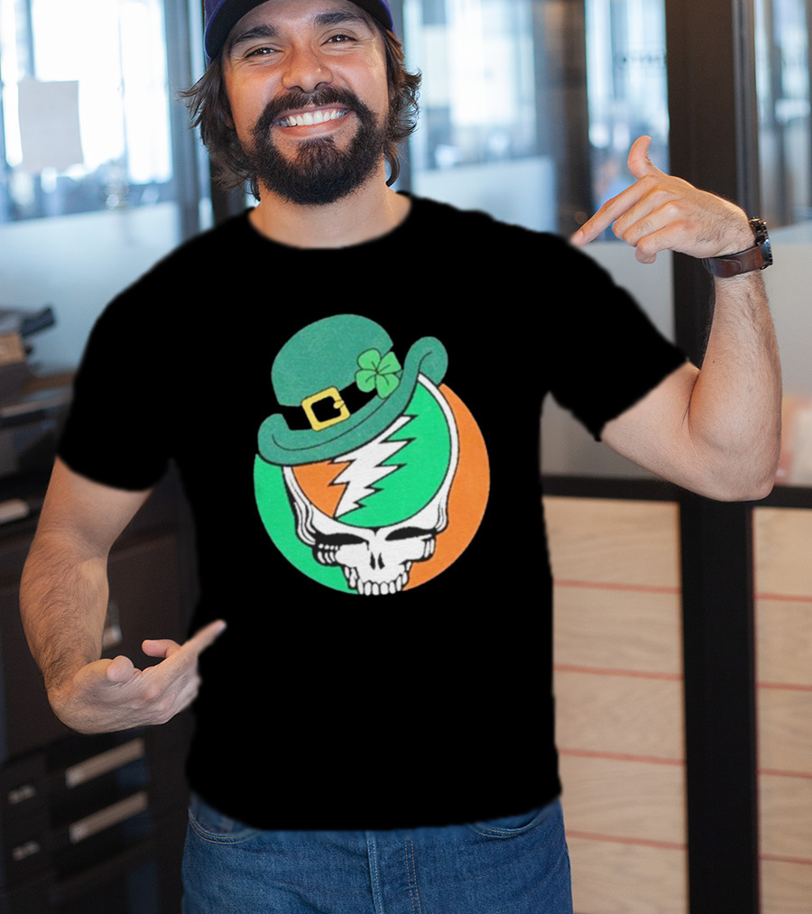 Happy St. Patrick’s Dead And Company Limited Skull In Shamrock Hat With Lightning Bolt T-Shirt
