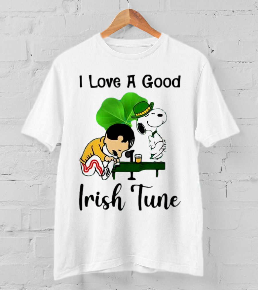 I Love A Good Irish Tune St Patrick Day Snoopy Piano Shamrock T-Shirt