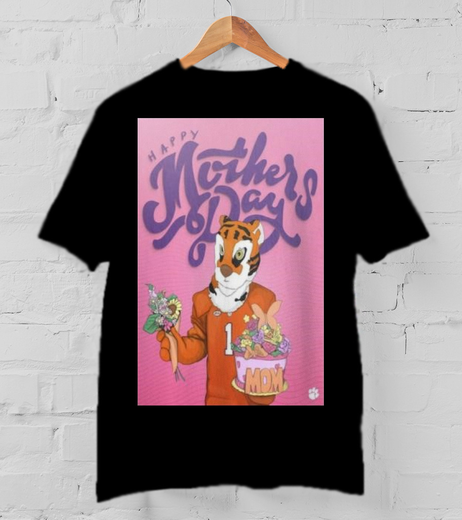 Clemson Tigers Mother's Day Celebration With Bouquet And Mom Cake T-Shirt