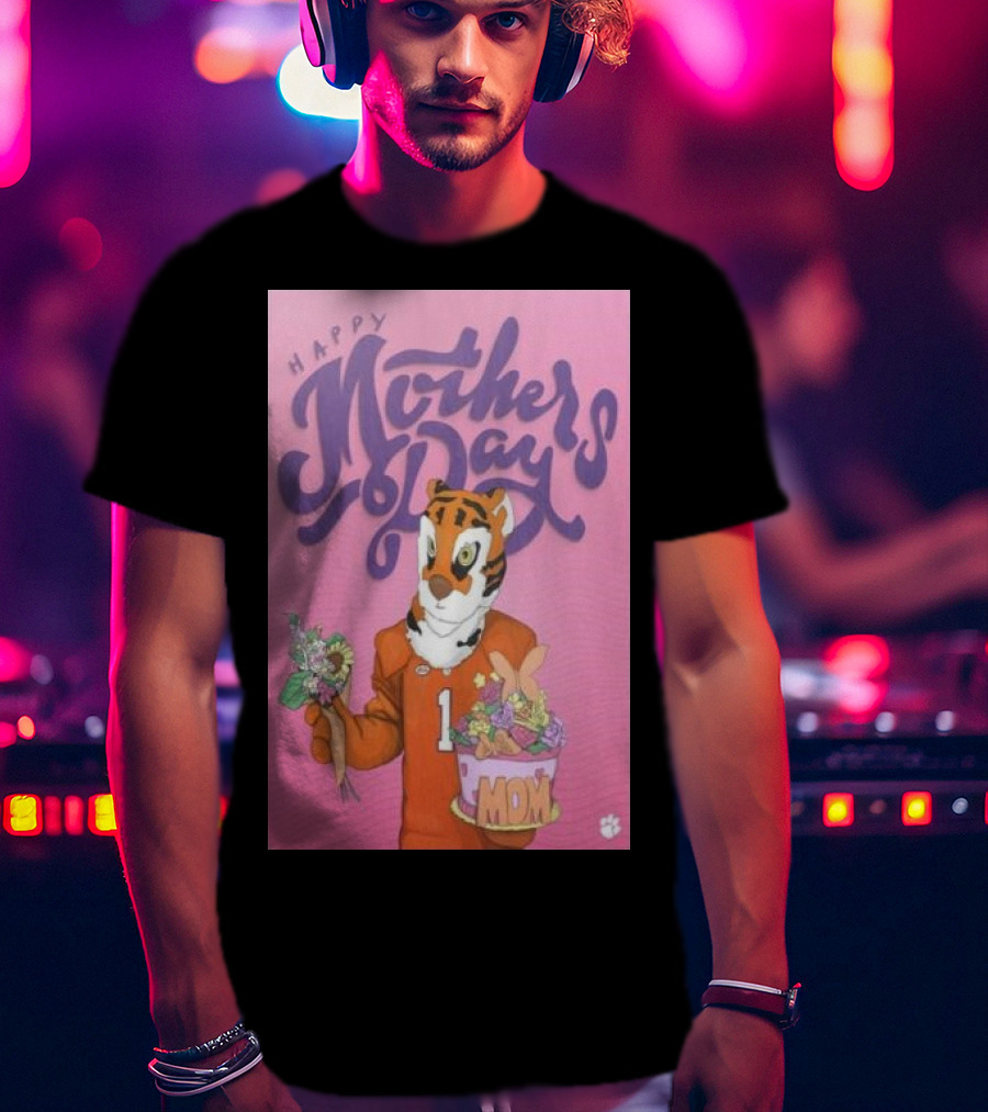 Clemson Tigers Mother's Day Celebration With Bouquet And Mom Cake T-Shirt