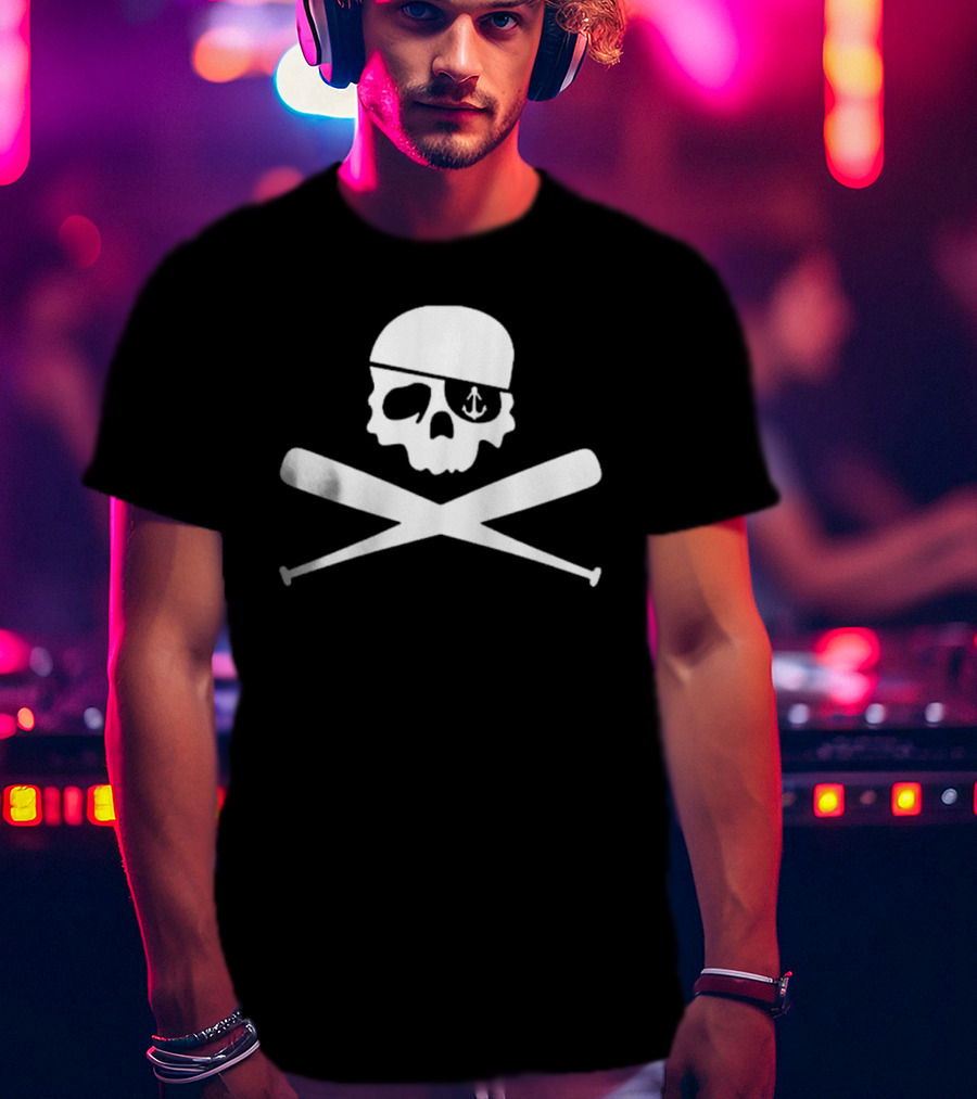 Bryan Reynolds Pirates Anchor-Eyed Skull Crossed Baseball Bats T-Shirt