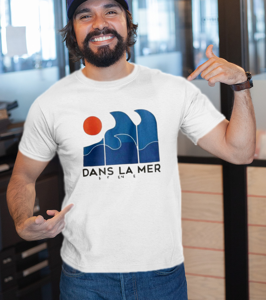 Dans La Mer Waves And Sun T-Shirt