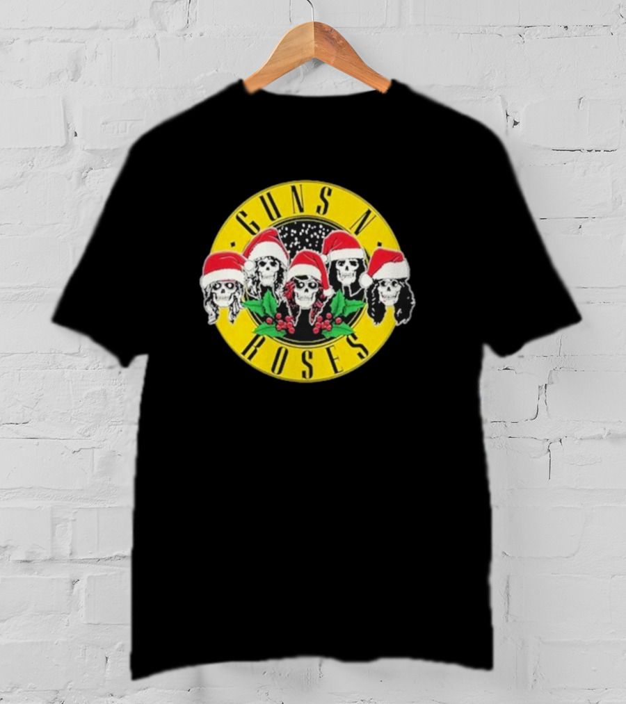 Guns N’ Roses Christmas Skulls Santa Hats T-Shirt
