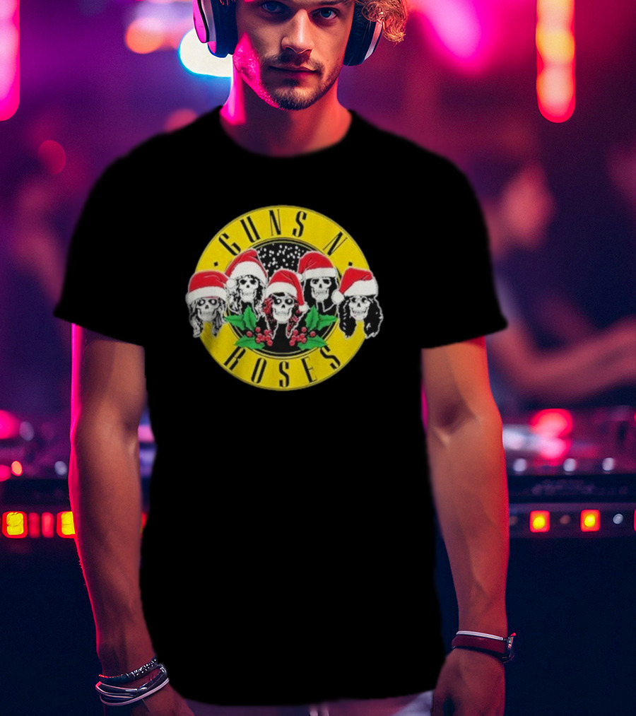 Guns N’ Roses Christmas Skulls Santa Hats T-Shirt