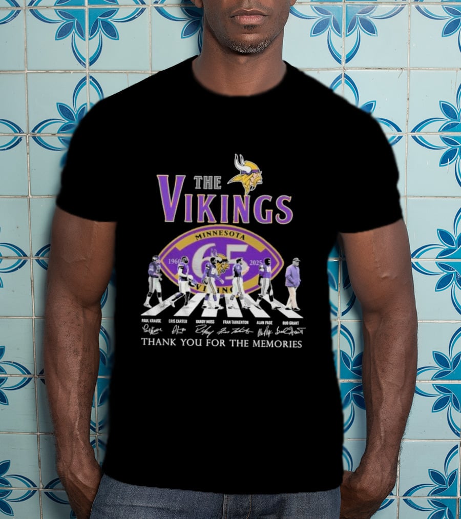 Minnesota Vikings Thank You For The Memories 1960-2025 Paul Krause Chris Carter Randy Moss Fran Tarkenton Alan Page Bud Grant T-Shirt