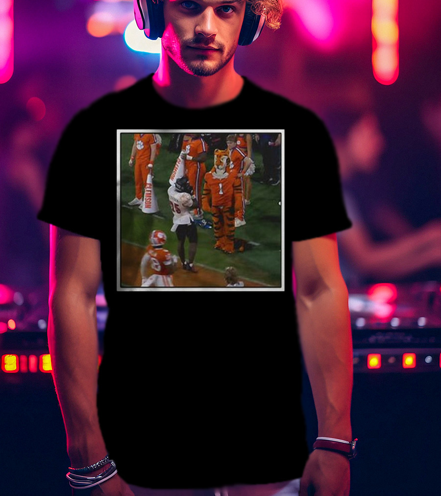 Clemson Tigers Mascot And Louisville Cardinals Player On Sideline T-Shirt