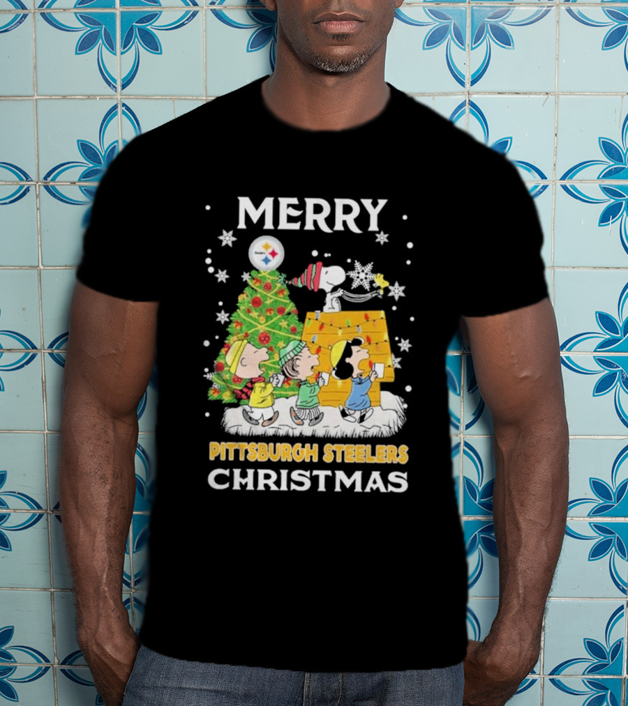 Merry Pittsburgh Steelers Christmas Peanuts Snoopy Holiday T-Shirt